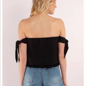 Black frayed top